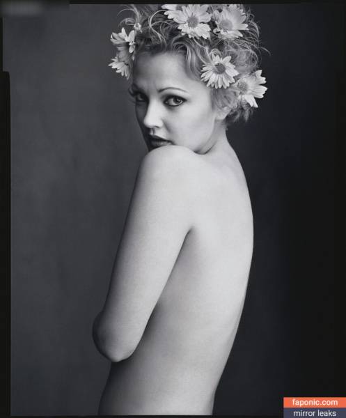 Drew Barrymore aka DrewBarrymore Nude Leaks on dailyfans.net