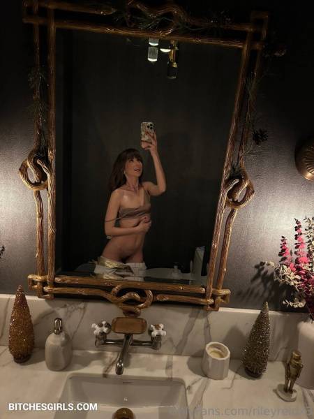 Riley Reid Petite Nude Girl - Therileyreid Onlyfans Leaked Naked Video on dailyfans.net