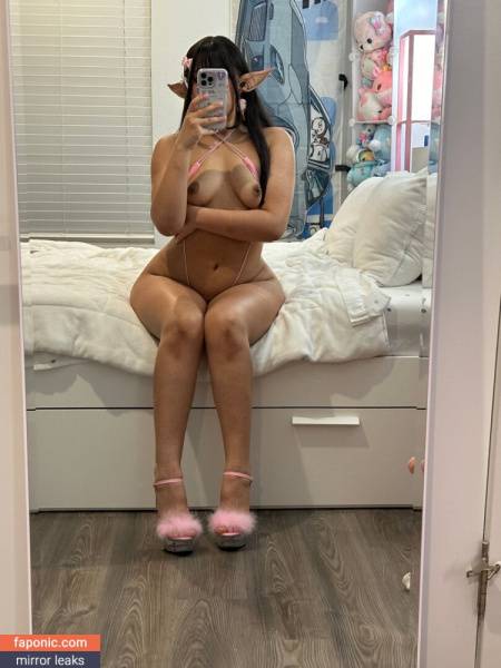 Akakumiu Nude Leaks OnlyFans on dailyfans.net