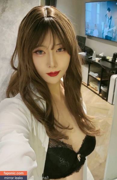 Seoara0909 aka crossdresser_seoara Nude Leaks OnlyFans on dailyfans.net