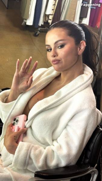 Selena Gomez Sexy (6 New Photos) on dailyfans.net