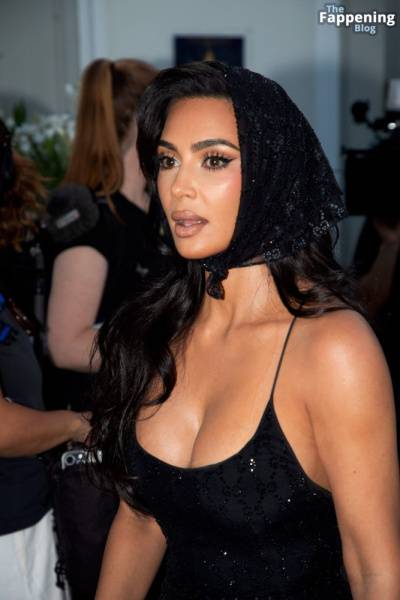 Kim Kardashian Shows Off Her Assets at Andrea Bocelli’s Concert (14 Photos) - Italy on dailyfans.net