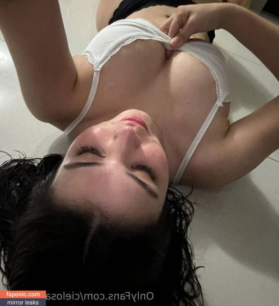 Cielo Muñoz aka Cielo Saldivar aka ciielosaldivarmipriv Nude Leaks on dailyfans.net