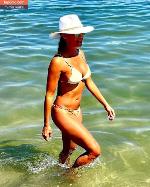 Eva LaRue aka evalarue Nude Leaks on dailyfans.net