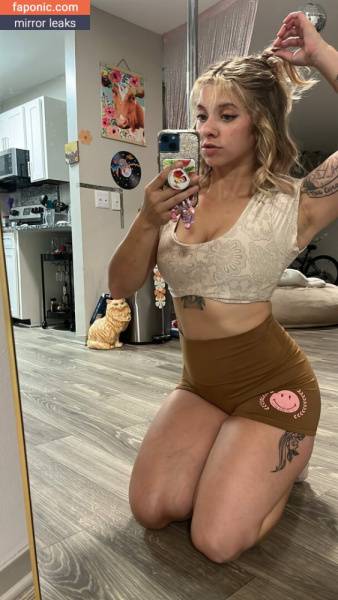 Pockets4bees aka little_pockets210 Nude Leaks OnlyFans on dailyfans.net