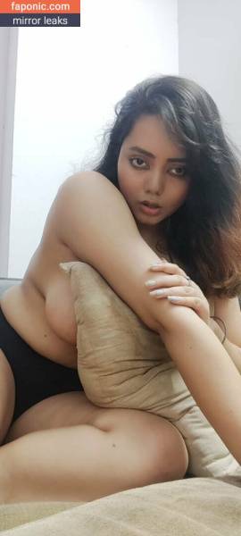 Zheaa aka thesassyzheaa Nude Leaks on dailyfans.net