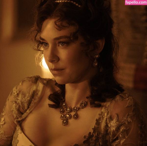 Vanessa Kirby / vanessakirby Nude Leaks OnlyFans - TheFap on dailyfans.net