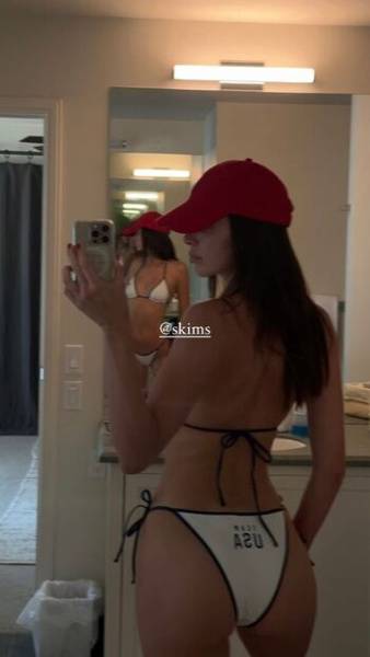 Kendall Jenner / KendallJenner / skylersimpson Leaked Nude OnlyFans on dailyfans.net