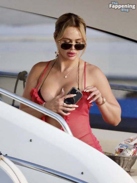 Ashley Stevenson & Marcus Jordan Enjoy a Day at Sea in Saint Tropez (12 Photos) on dailyfans.net