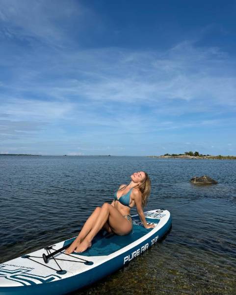 Melina Goransson Sexy Bikini Paddleboarding Onlyfans Set Leaked on dailyfans.net