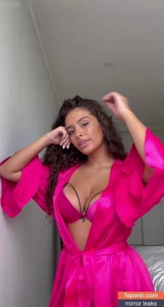 Deborategomes Nude Leaks on dailyfans.net